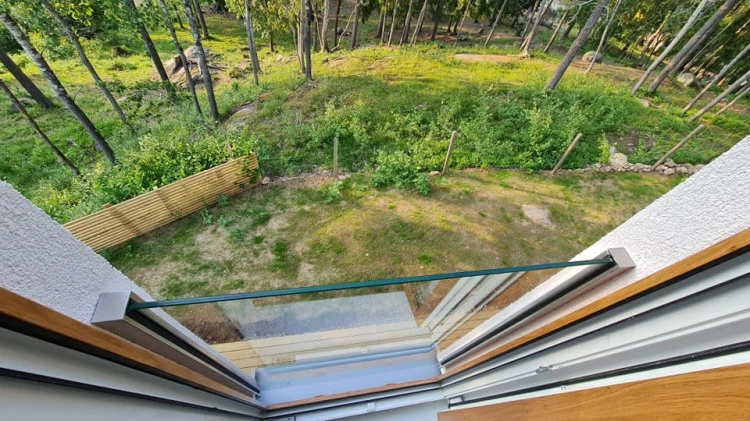 balkon francuski w listwach bocznych.jpeg