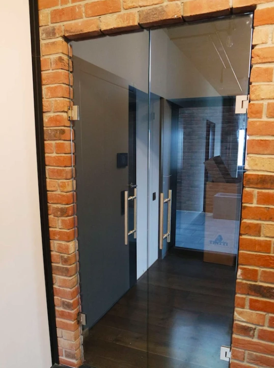 Drzwi szklane wahadłowe ECONOMYGLASS
