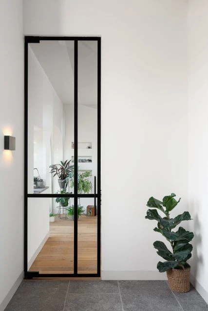 Drzwi szklane wahadłowe czarne szprosy LOFT