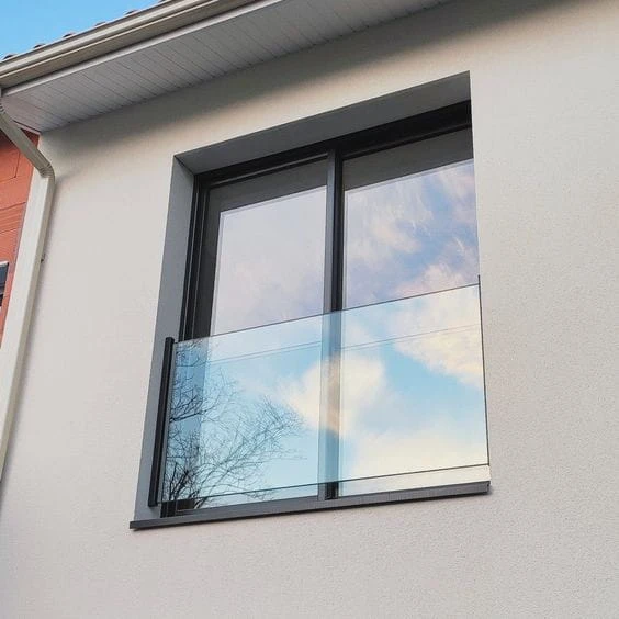 Balustrada na balkon francuski portfenetr system listwowy we wnęce