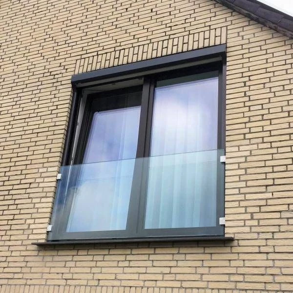 Balkon francuski balustrada szklana tiomo 2666.jpg