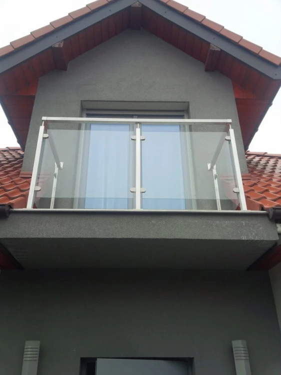 Balustrada nierdzewna słupki kwadrat ze szkłem, mocowanie na wierzch